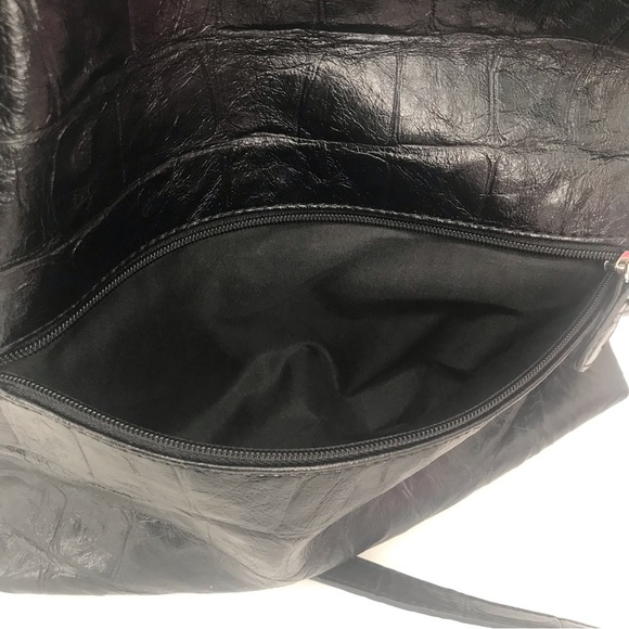 Vegan Leather Convertible Crossbody Fold Over Handbag - Picture 9 of 13